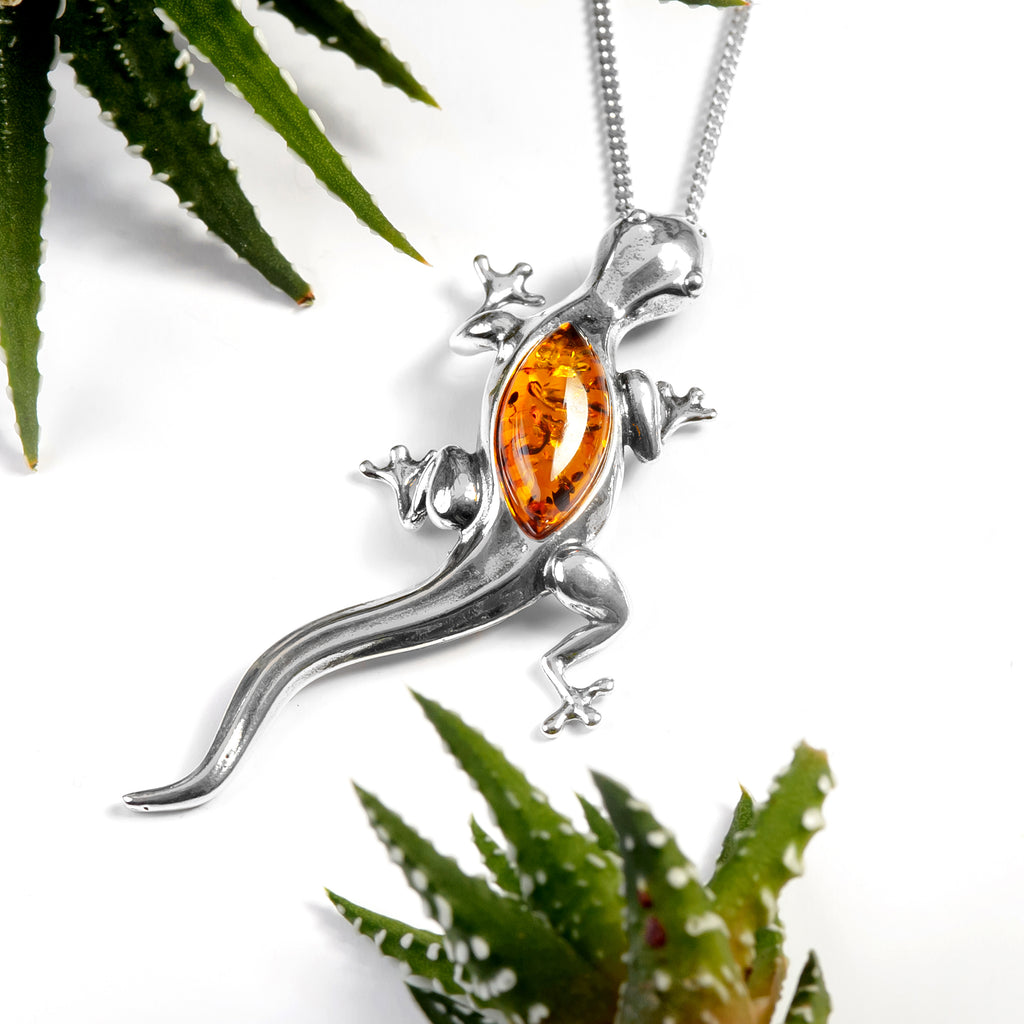 Silver hot sale gecko pendant