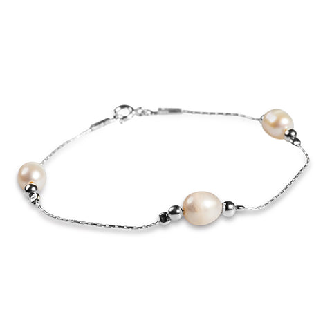 3 Stone Bead Bracelet in Silver & Pearl