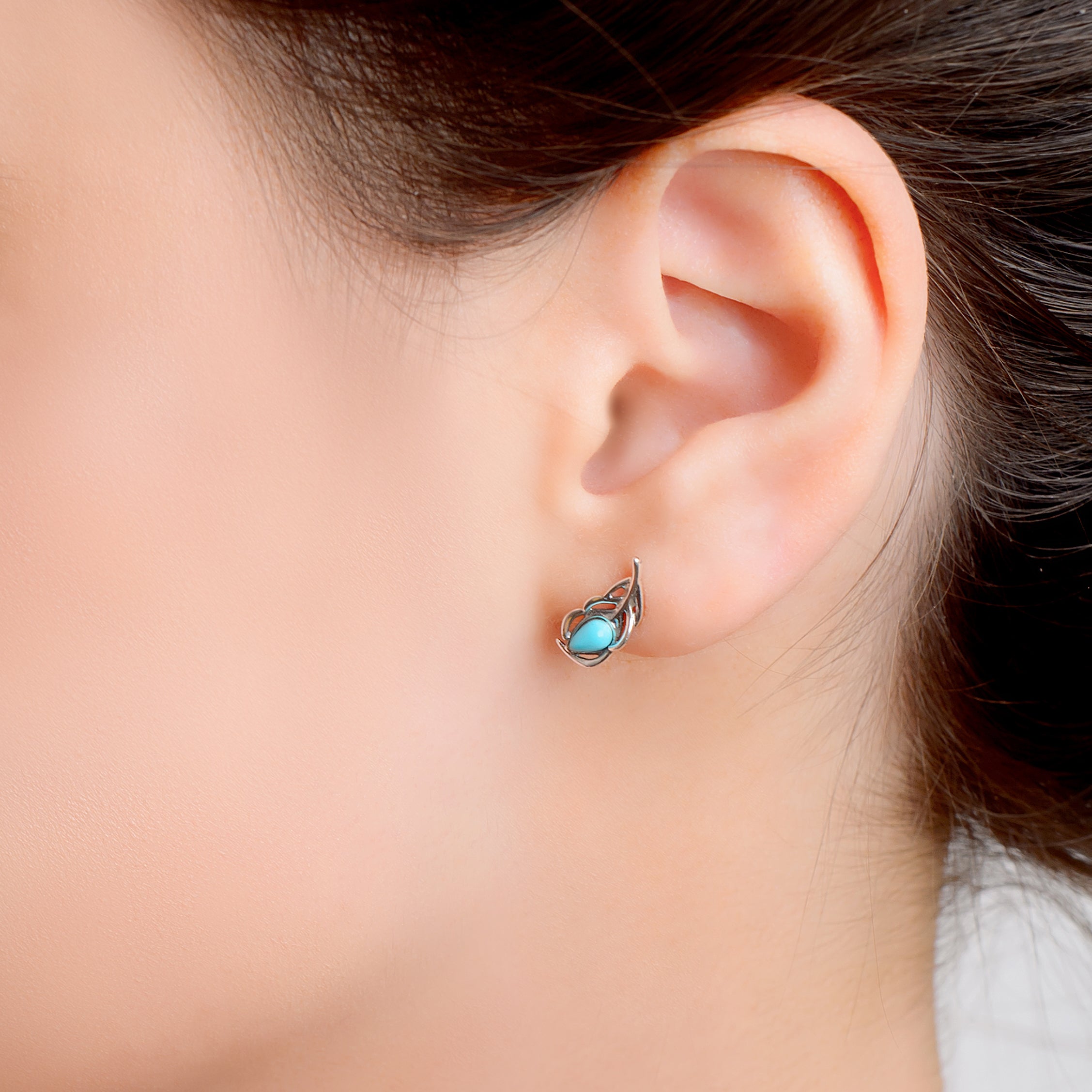 Small peacock deals feather earrings