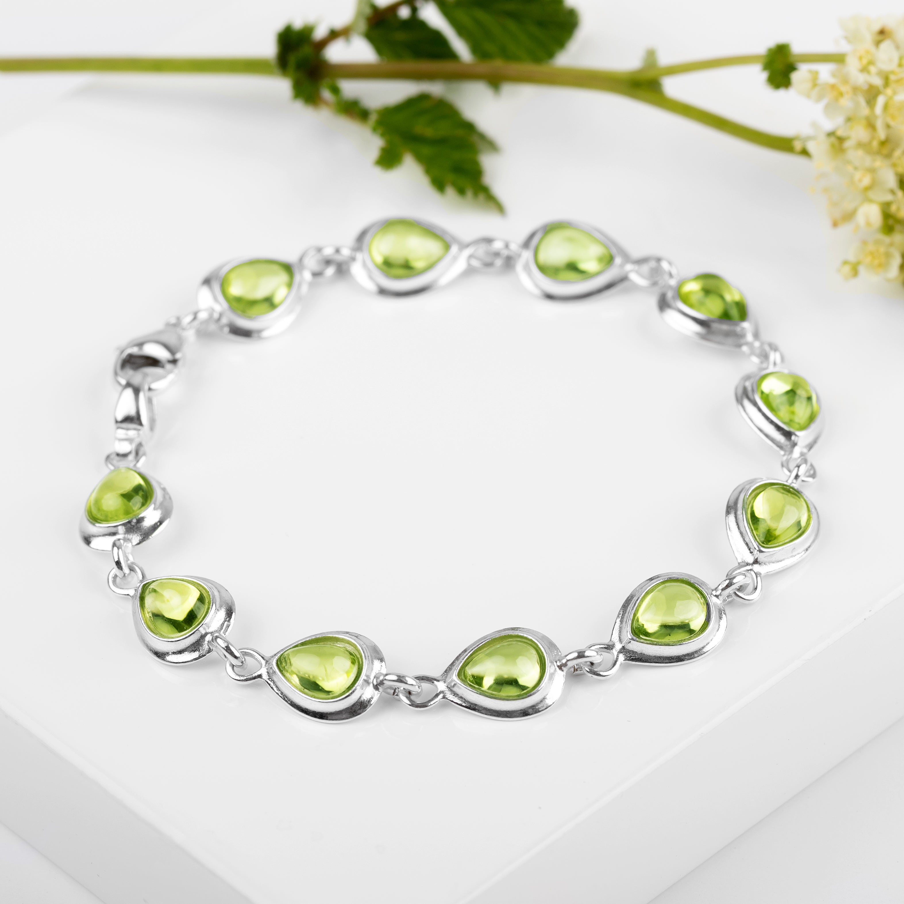 Silver bracelet,peridot bracelet,gem stone bracelet,925 selling silver bracelet,cut stone bracelet